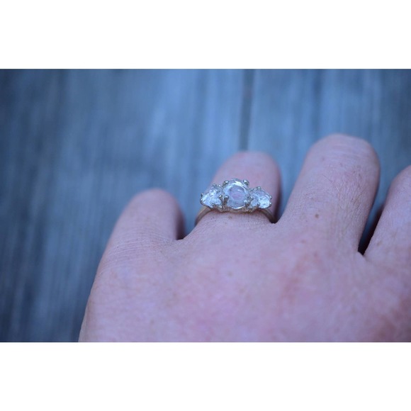 Raw Crystal Ring, Raw Stone Ring, Rings for Women, Stacking Ring, Raw Ge… - Picture 3 of 7